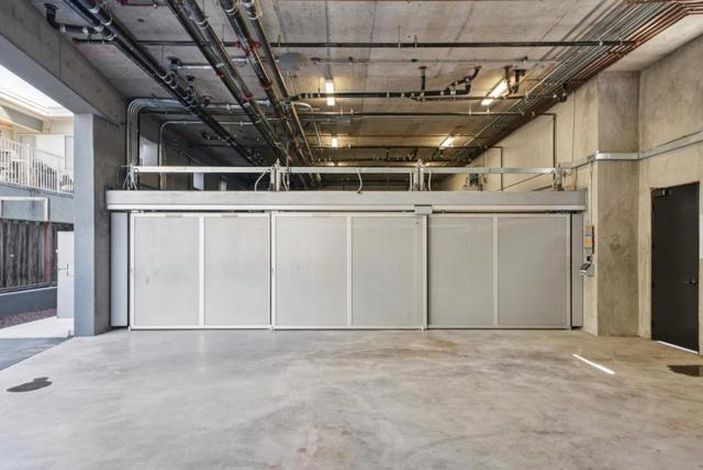 1433 Floribunda Avenue, Burlingame CA: https://media.crmls.org/mediaz/e12b89ca-edc0-43dd-897b-2bed83a1850d.jpg