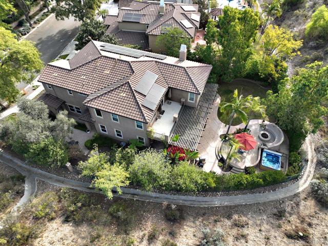 12647 Westly Ln, San Diego CA: https://media.crmls.org/mediaz/e12b958e-05c5-486b-9841-4b2e5e75175f.jpg