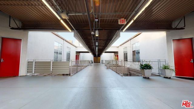 1130 S Flower Street, Los Angeles CA: https://media.crmls.org/mediaz/e12cafbf-f502-4572-9fc5-eb5ef5d9d213.jpg