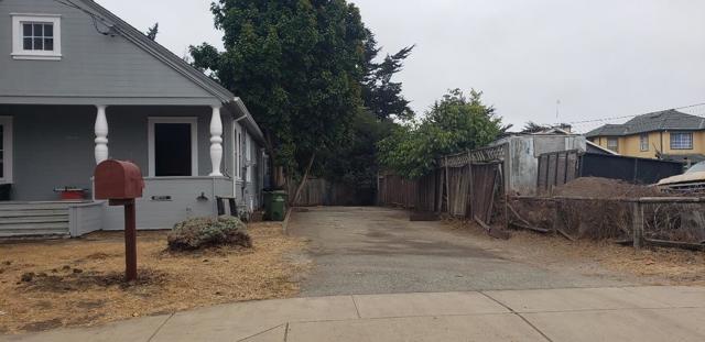 1940 Kinsley Street, Santa Cruz CA: https://media.crmls.org/mediaz/e12d4598-f6fa-4903-b013-421e9a29527e.jpg