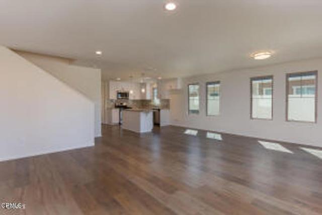 Detail Gallery Image 4 of 5 For 104 Main St, Piru,  CA 93040 - 3 Beds | 2/1 Baths