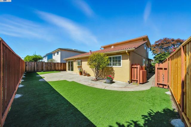420 Camden Rd, Alameda CA: https://media.crmls.org/mediaz/e12f68c2-fc04-4be3-986a-19189569fd67.jpg