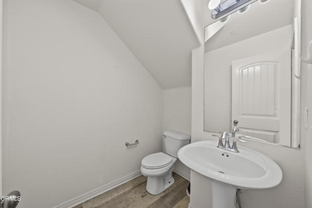 Detail Gallery Image 15 of 40 For 3016 Moonlight Park Ave, Oxnard,  CA 93036 - 3 Beds | 2/1 Baths