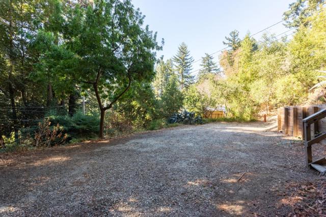 429 Fairview Avenue, Boulder Creek CA: https://media.crmls.org/mediaz/e131b30e-2ae2-4da7-a92e-4591e8f44b1d.jpg