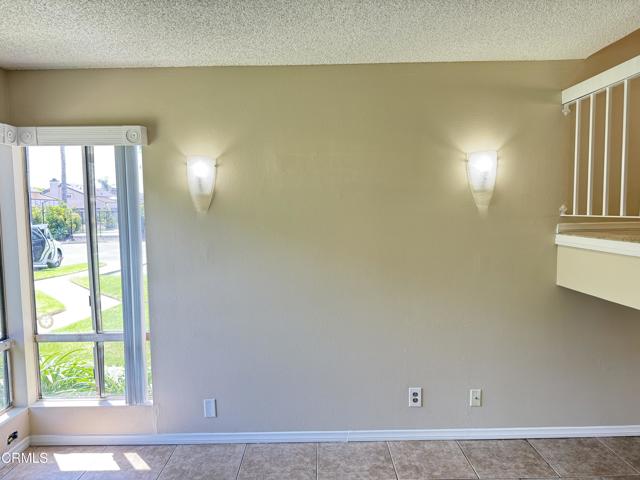 Detail Gallery Image 8 of 28 For 5209 Perkins Rd, Oxnard,  CA 93033 - 3 Beds | 1/1 Baths
