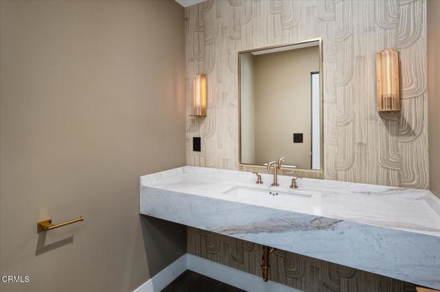 Detail Gallery Image 25 of 76 For 1329 Campbell St, Glendale,  CA 91207 - 4 Beds | 6 Baths