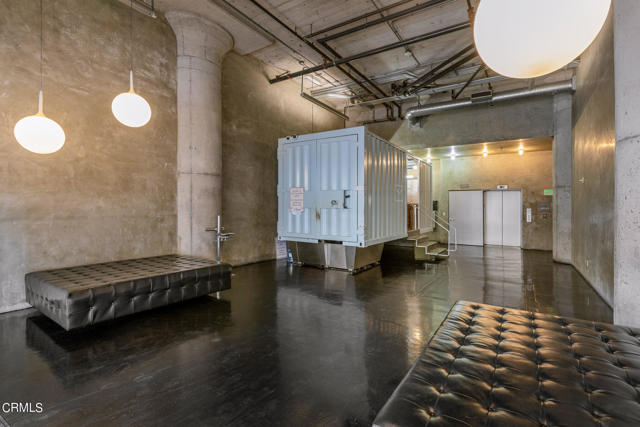 Detail Gallery Image 8 of 33 For 1855 Industrial St #402,  Los Angeles,  CA 90021 - 1 Beds | 1 Baths