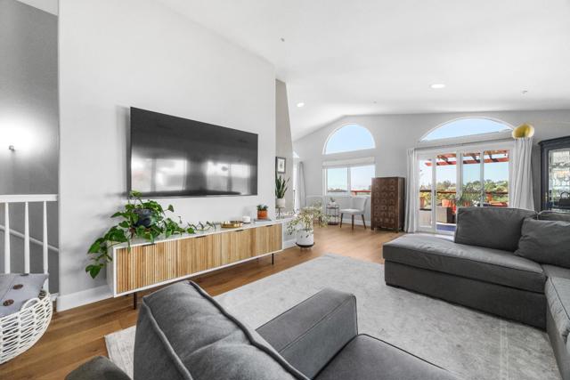 18530 Berta Ridge Place, Salinas CA: https://media.crmls.org/mediaz/e133429c-1bd0-4be5-8958-ef9a58f404d6.jpg