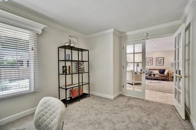2217 Ptarmigan Dr, Walnut Creek CA: https://media.crmls.org/mediaz/e133d6fa-ad93-4195-89eb-4571414b08a9.jpg