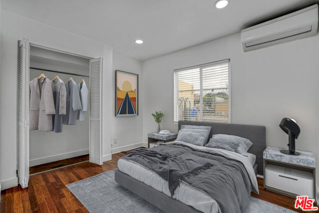 120 N Avenue 25, Los Angeles CA: https://media.crmls.org/mediaz/e134a524-f475-49dd-9a71-7d5cb72aaeaf.jpg