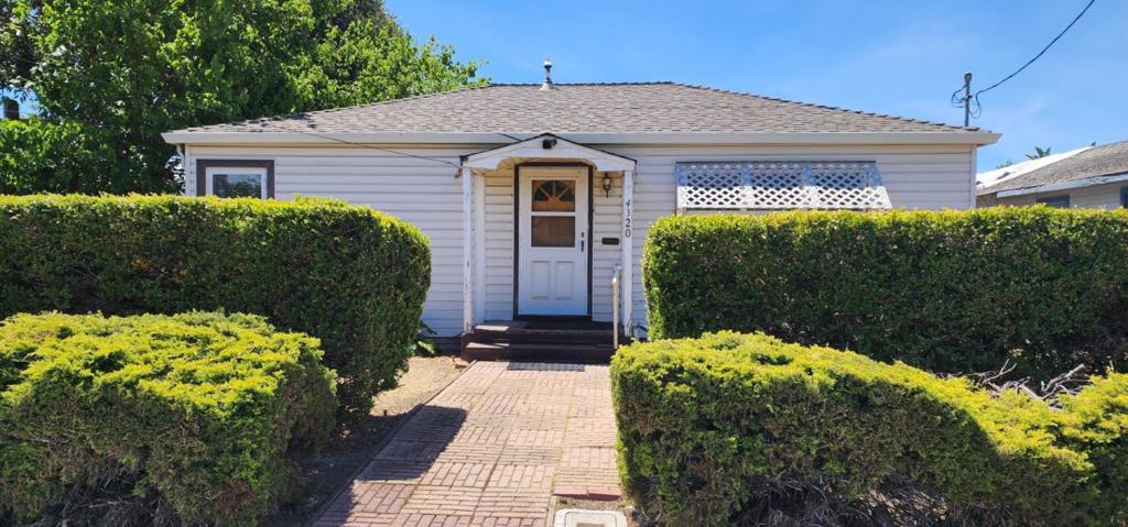 4320 Bassett Street