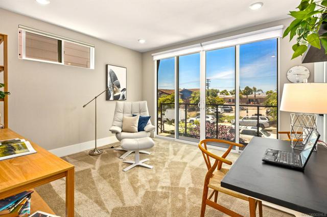 3979 Shasta St, San Diego CA: https://media.crmls.org/mediaz/e135c47f-181e-4ddb-acf1-970556de48a6.jpg