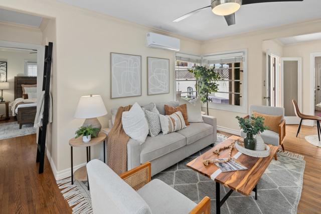 412 G Avenue, Coronado CA: https://media.crmls.org/mediaz/e1366377-d762-4ee0-a43a-83c4acc7be86.jpg
