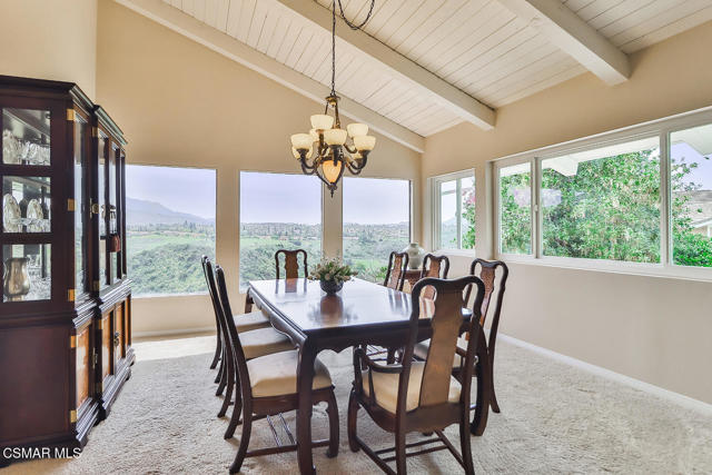 1822 Calle Borrego, Thousand Oaks CA: https://media.crmls.org/mediaz/e13749cd-fa02-4f71-ad40-7441b2f5b37d.jpg