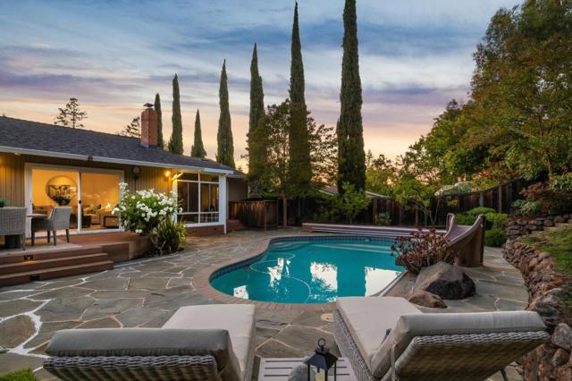 822 Mesa Court, Palo Alto CA: https://media.crmls.org/mediaz/e137ba68-45b3-436b-a467-bcacff35c025.jpg