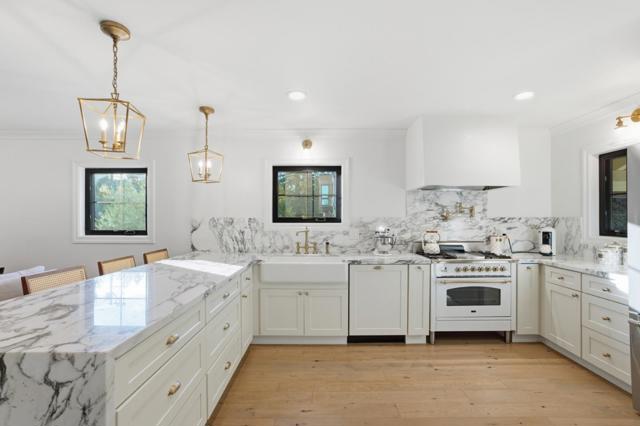 203 Santa Clara Avenue, Redwood City CA: https://media.crmls.org/mediaz/e1382abb-f576-49c6-811d-b8beff8fdae0.jpg