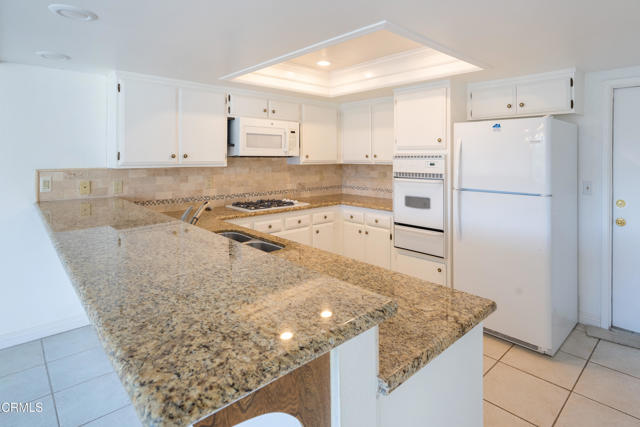 Detail Gallery Image 11 of 36 For 2414 Monaco Dr, Oxnard,  CA 93035 - 4 Beds | 2/1 Baths