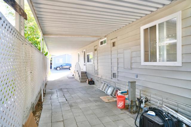 2151 Oakland Road, San Jose CA: https://media.crmls.org/mediaz/e1388be1-afaa-4af4-97a3-d75645318d38.jpg