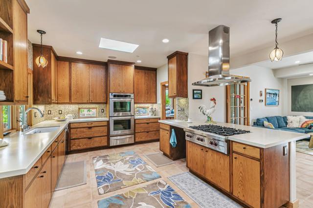 15393 Via Caballero, Monte Sereno CA: https://media.crmls.org/mediaz/e1388c95-8737-4ed6-af8e-5c3e1bc38472.jpg