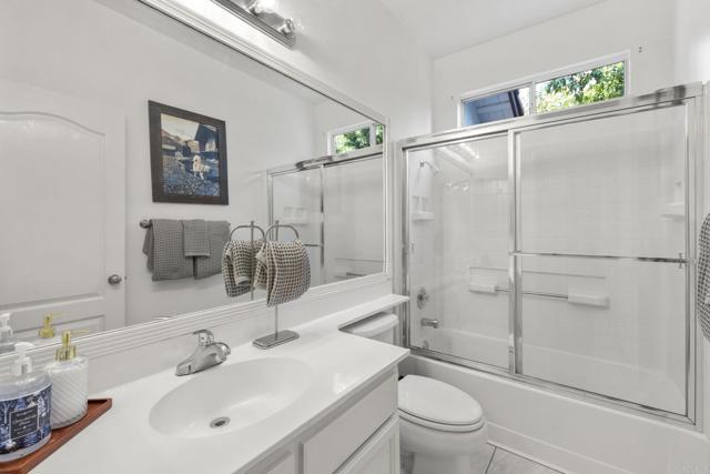 Detail Gallery Image 29 of 45 For 32147 Corte Florecita, Temecula,  CA 92592 - 5 Beds | 3 Baths