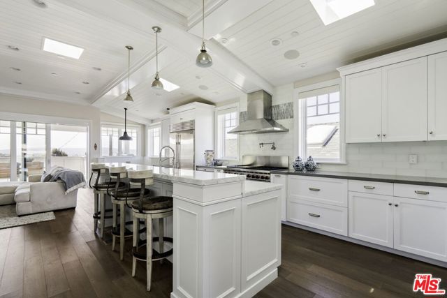 636 12th Street, Manhattan Beach, California 90266, 5 Bedrooms Bedrooms, 0 ,4 BathroomsBathrooms,Residential,For Sale,12th,0,26842911 636 12th Street, Manhattan Beach, California 90266, 5 Bedrooms Bedrooms, 0 ,4 BathroomsBathrooms,Residential,For Sale,12th,0,26842911