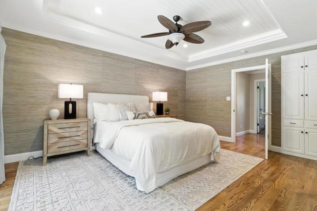1869 Walnut Drive, Mountain View CA: https://media.crmls.org/mediaz/e139a2c6-c4bd-413f-a70e-d611cf55b4ee.jpg