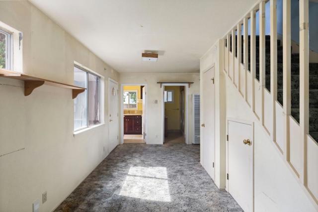 2160 Oakley Avenue, Menlo Park CA: https://media.crmls.org/mediaz/e139be42-3f9f-4c3e-8c1a-c66552a0b943.jpg