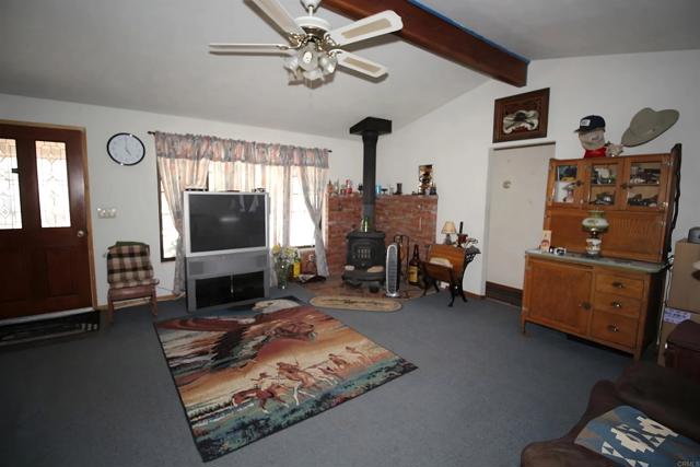 Detail Gallery Image 3 of 34 For 13853 Charlann Rd., Valley Center,  CA 92082 - 3 Beds | 1 Baths