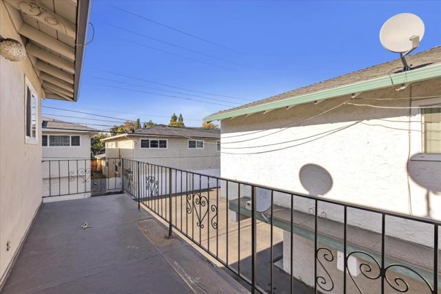 477 Greendale Way, San Jose CA: https://media.crmls.org/mediaz/e13b2907-4658-47eb-8960-d53f7b8f70db.jpg