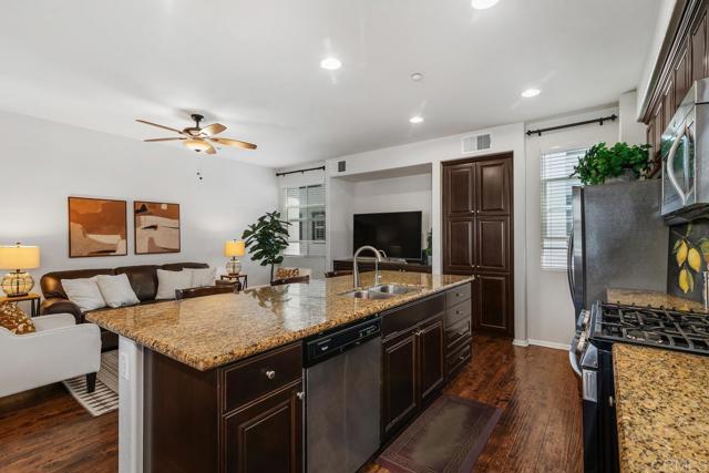2494 Antlers Way, San Marcos CA: https://media.crmls.org/mediaz/e13b3975-4bf4-4f53-864b-7fcae40de16d.jpg
