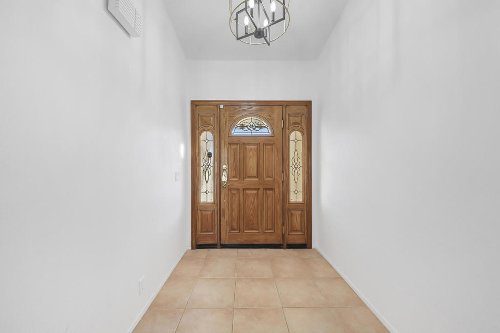 MLS #219138008DA image #2