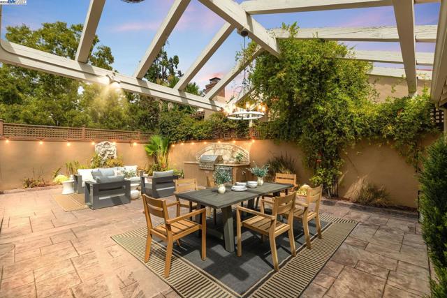 150 Ayer Ave, San Jose CA: https://media.crmls.org/mediaz/e13c6075-667e-4980-83c5-ce5435966072.jpg