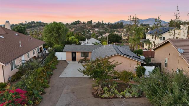 109 Scenic Dr, El Cajon CA: https://media.crmls.org/mediaz/e13de041-26c7-487d-887f-359c9b23d198.jpg