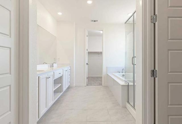 3088 Benetti Street, Lathrop CA: https://media.crmls.org/mediaz/e13e6a05-21b9-46e4-b945-b2344fe76690.jpg