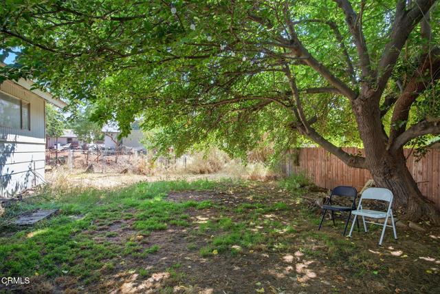 110 E Oak View Avenue, Ojai CA: https://media.crmls.org/mediaz/e13f2b39-93c4-4188-b25f-6f4efe6b64a5.jpg