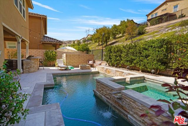 27336 Ellery Place, Santa Clarita CA: https://media.crmls.org/mediaz/e13f2e15-9e07-48a5-9e41-97c357c43152.jpg