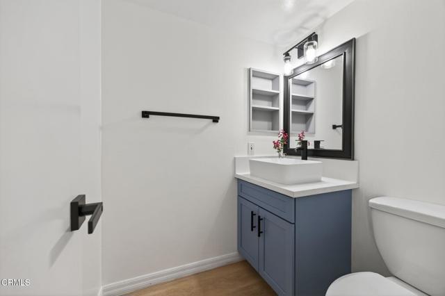 Detail Gallery Image 10 of 28 For 3470 Chief Cir, Thousand Oaks,  CA 91360 - 4 Beds | 2/1 Baths