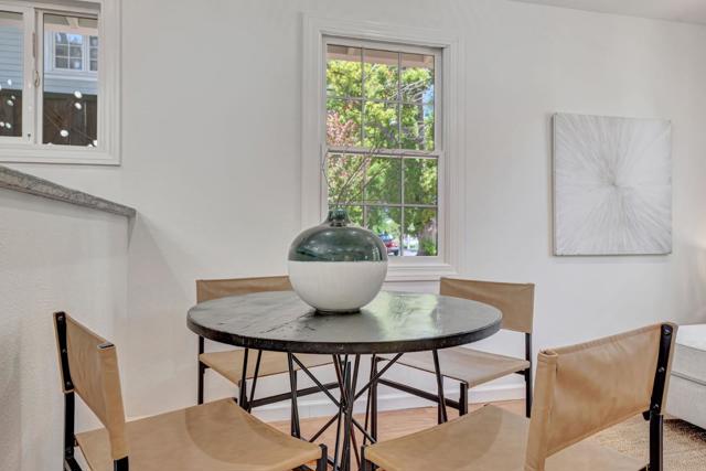 545 W Dana Street, Mountain View CA: https://media.crmls.org/mediaz/e13fbbd1-e526-4e37-91d8-32867f013bd9.jpg