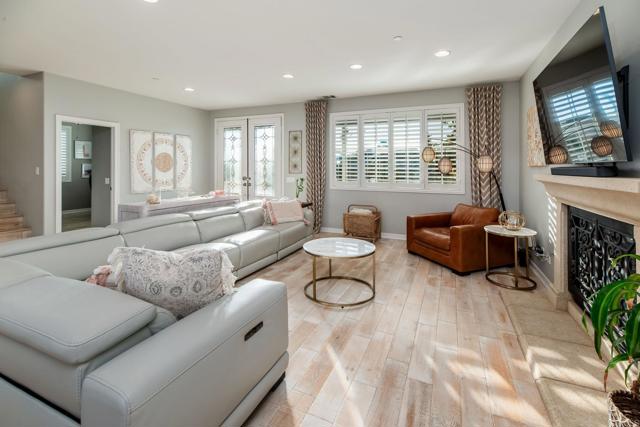 Detail Gallery Image 6 of 45 For 3736 Donna Ct, Carlsbad,  CA 92008 - 5 Beds | 4 Baths