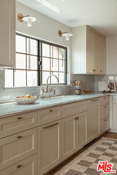 10 Village Circle, Manhattan Beach, California 90266, 3 Bedrooms Bedrooms, ,2 BathroomsBathrooms,Residential,Sold,Village,25585917 10 Village Circle, Manhattan Beach, California 90266, 3 Bedrooms Bedrooms, ,2 BathroomsBathrooms,Residential,Sold,Village,25585917