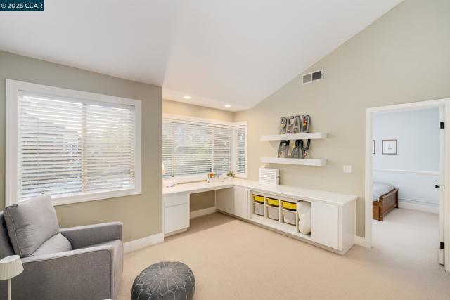 200 Hat Creek Ct, San Ramon CA: https://media.crmls.org/mediaz/e141a08d-58e7-43e8-8e69-3378b1a36085.jpg