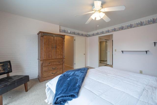 607 La Mesa Drive, Salinas CA: https://media.crmls.org/mediaz/e141f31e-fec0-4372-9a8b-6d37ae7a66e0.jpg