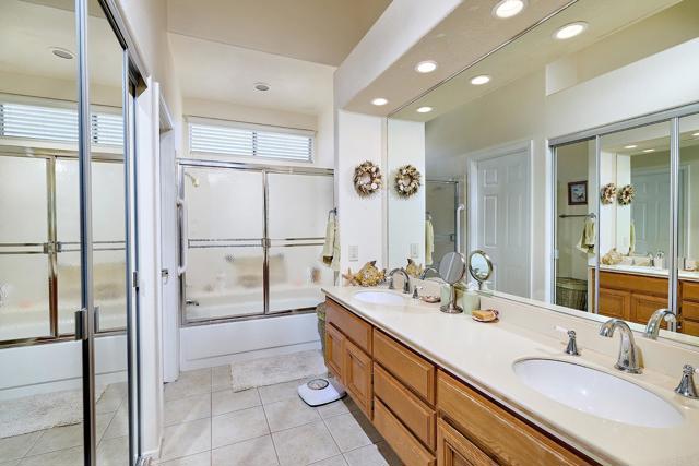 Detail Gallery Image 18 of 36 For 5085 Siros Way, Oceanside,  CA 92056 - 2 Beds | 2 Baths
