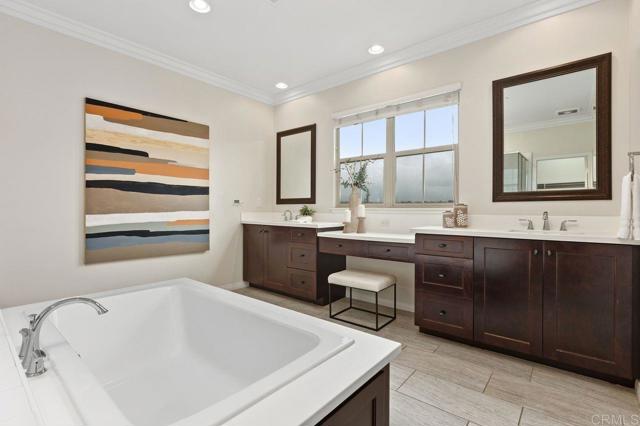 Detail Gallery Image 30 of 73 For 3609 Buck Ridge Ave, Carlsbad,  CA 92010 - 4 Beds | 4/1 Baths