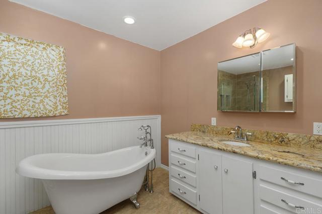 1429 N Campus Ave, Ontario CA: https://media.crmls.org/mediaz/e143c85d-effa-4d43-be6d-7f0e03acb007.jpg