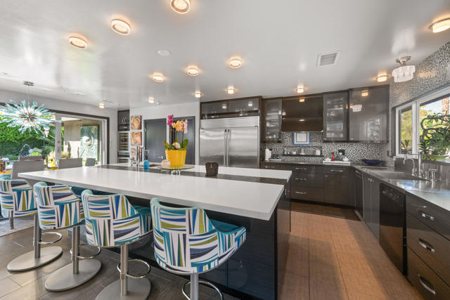 2749 E Livmor Avenue, Palm Springs, CA 92262