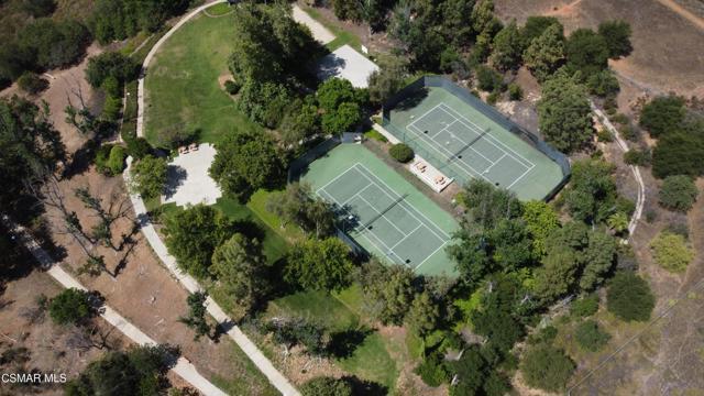 5824 Oak Bend Lane, Oak Park CA: https://media.crmls.org/mediaz/e144ebe5-8182-45fe-8289-a061e7ada10b.jpg
