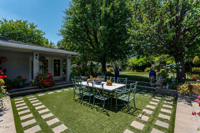 Detail Gallery Image 35 of 42 For 4409 Encinas Dr, La Canada Flintridge,  CA 91011 - 5 Beds | 4 Baths