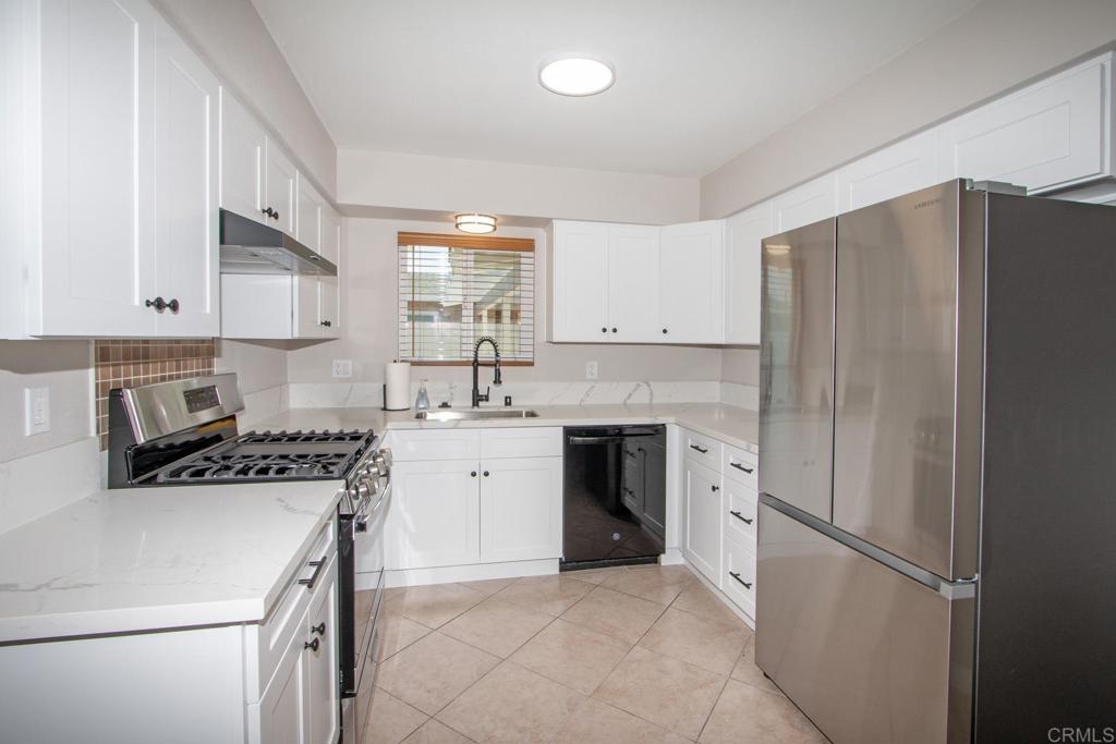 1104 Gardena Road - photo 5