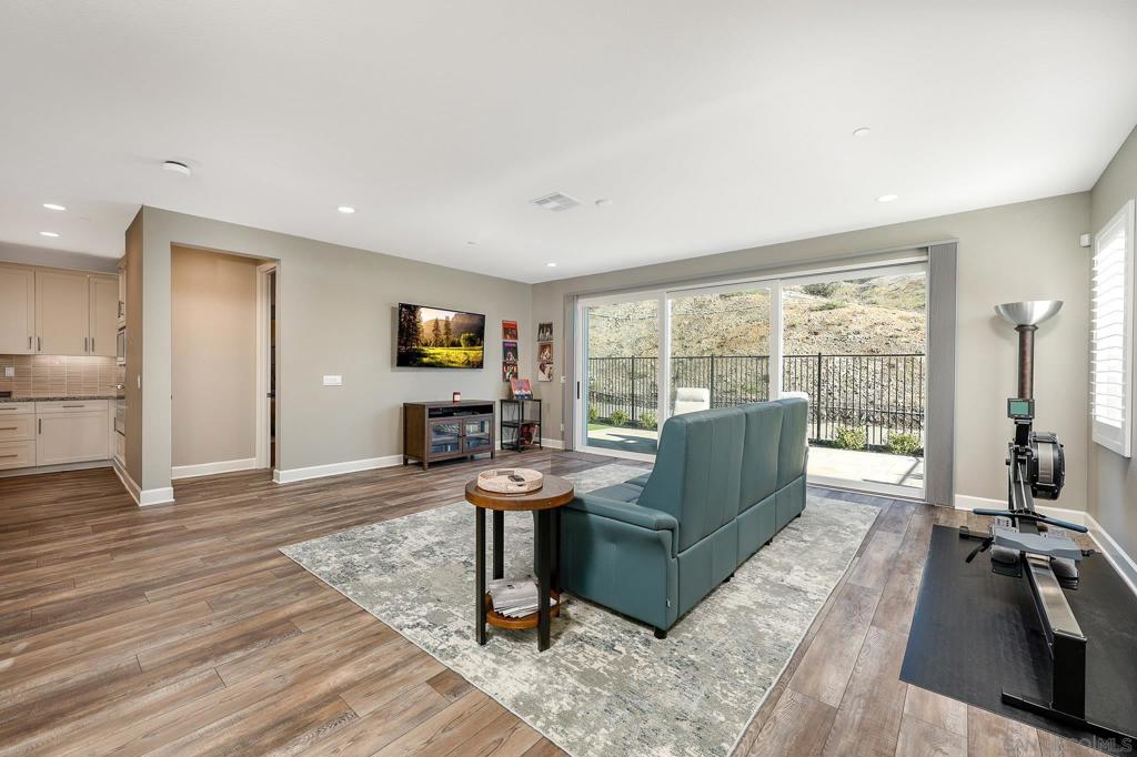 893 Woodhaven Rd - photo 5